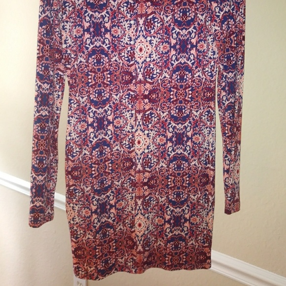 Tight Short Dress - Picture 3 of 4